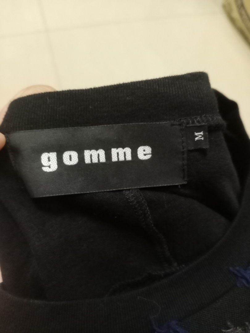 Gomme Patchwork Top (Category: Sleeveless) located in Manila. Submitted by thriftnmeal (Listing ID 1426738555, Image 2). Description: Gomme patchwork top with long sleeves. Features a unique design with blue and grey circular patches. Includes a zipper detail on the side. Made in Japan. Size M. Made of 100% cotton and 100% polyester accessory..