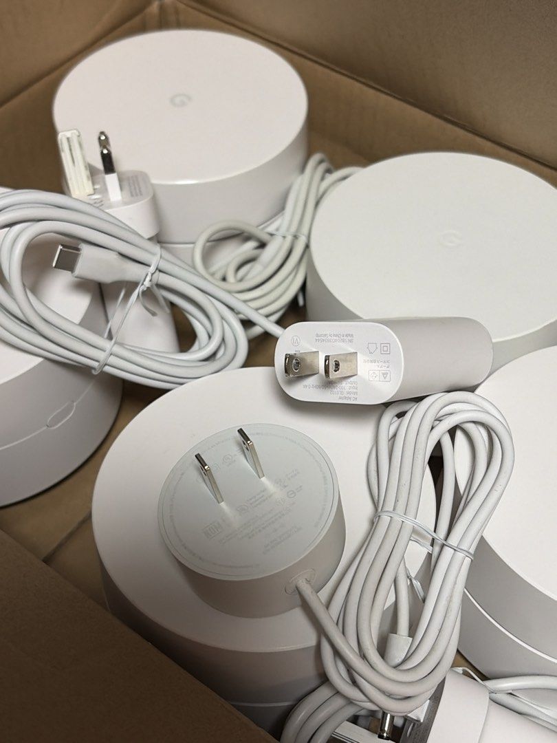 Google Wifi Mesh System - 5 Units, Computers & Tech, Parts ...