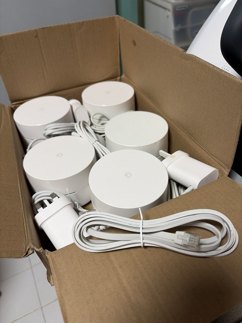 Google Wifi Mesh System - 5 Units, Computers & Tech, Parts ...