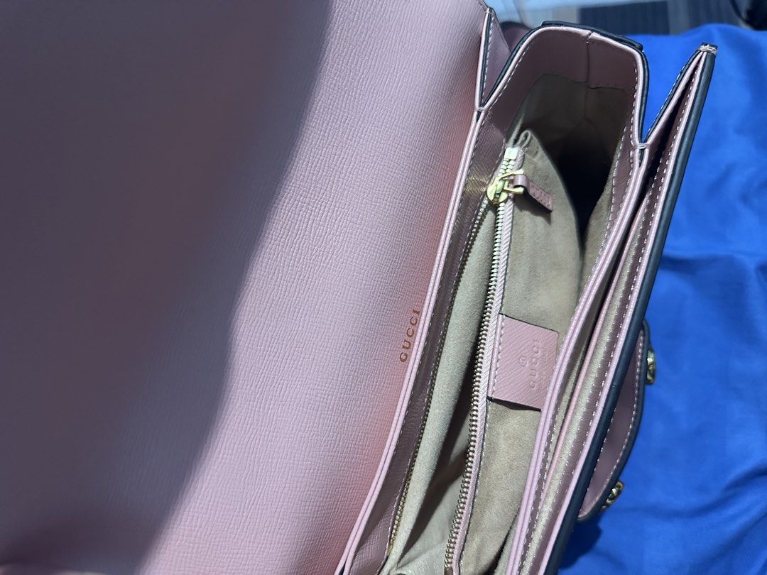 Gucci Horsebit 1955 Shoulder Bag (Category: Luxury Bags & Wallets) located in Manila. Submitted by pbmasocial (Listing ID 1426739444, Image 3). Description: Used once only but it’s already preloved when I bought this. NGA. Size: medium RFS: decluttering. I also wfh so I rarely go out now 🥹 Decreased the price bc I really need to declutter. .