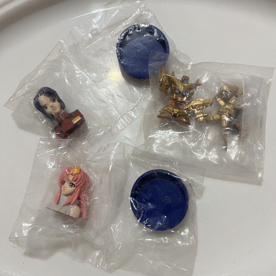 Gundam Figures Set 2pcs (Category: Gundam & Model Kits) located in Manila. Submitted by ashyyel_ (Listing ID 1426781122, Image 1). Description: - both sealed (as is).