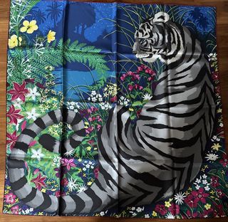 (Category: ) located in . Submitted by maisondeechic (Listing ID 1426687010, Image 1). Description: .