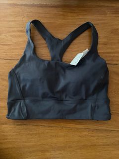 (Category: ) located in . Submitted by closet.secrets (Listing ID 1426598507, Image 1). Description: .