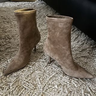 （分類：）位於 。 由 funsizeeeee 提交（商品編號 1426694781，圖片 1）。簡介： 。