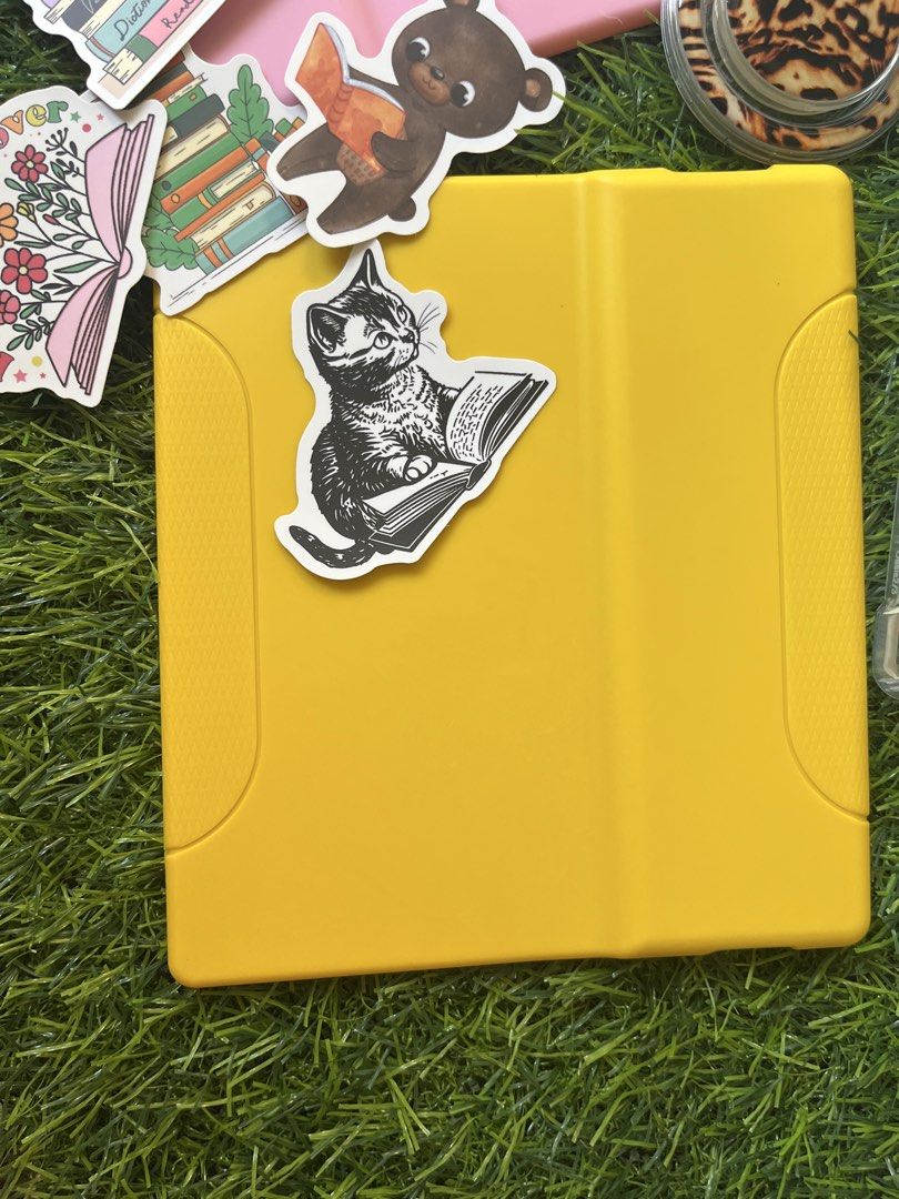 Kindle Case for oasis 2/3 bundle (Category: E-Readers) located in Guiguinto. Submitted by kagandahan.ph (Listing ID 1426644588, Image 3). Description: Take All Hello! Selling in Bundle - Fit for Kindle Oasis 2/3 Price 500 Inclusion ❤️ Pink silicon case ❤️ Mint Green Silicon Case ❤️ yellow silicon case ❤️ stickers ❤️ Clear Case ❤️ Magnetic Popsocket - magnetic ring included Location - Guiguinto, Bulacan 📦Same day delivery via lalamove 📦tiktok ch