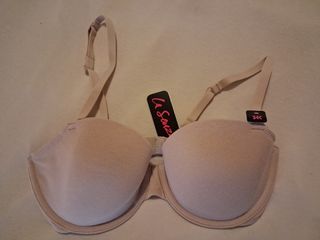 (Category: ) located in . Submitted by jbondee (Listing ID 1426702514, Image 1). Description: .