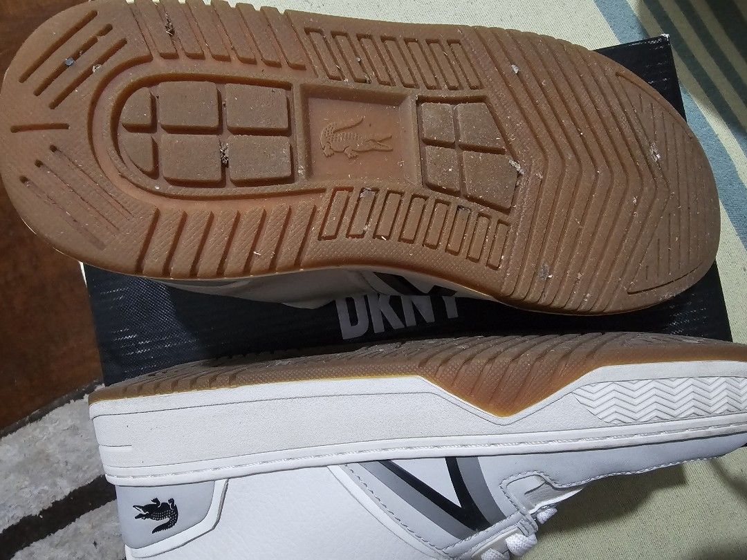 Lacoste Sneakers White (Category: Sneakers) located in Mandaluyong City. Submitted by bethco (Listing ID 1426658276, Image 3). Description: .