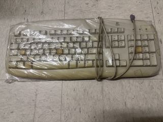 Logitech Wired Keyboard440154875264378880