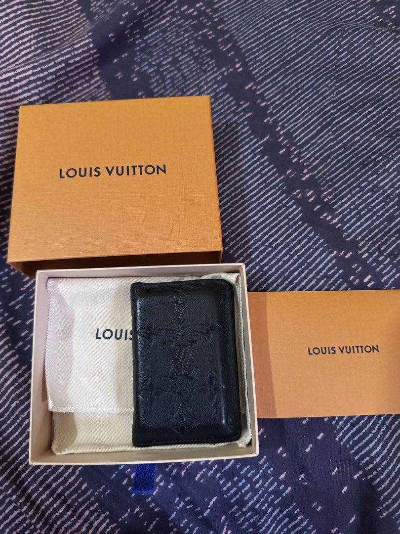 Louis Vuitton Black Embossed leather pocket organizer (Category: Luxury Bags & Wallets) located in Cavite. Submitted by nemdor (Listing ID 1426651401, Image 1). Description: LV leather pocket organizer Used well. Bought in LV Greenbelt in 2024 With box, dust bag, tags Rfs downgrading.