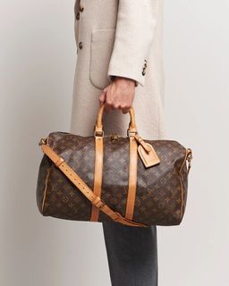 (Category: ) located in . Submitted by wardrobestyleupyourlife (Listing ID 1426646682, Image 1). Description: .
