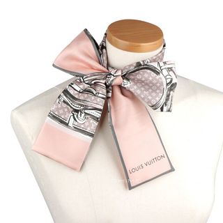 (Category: ) located in . Submitted by april_luxcloset (Listing ID 1426613399, Image 1). Description: .