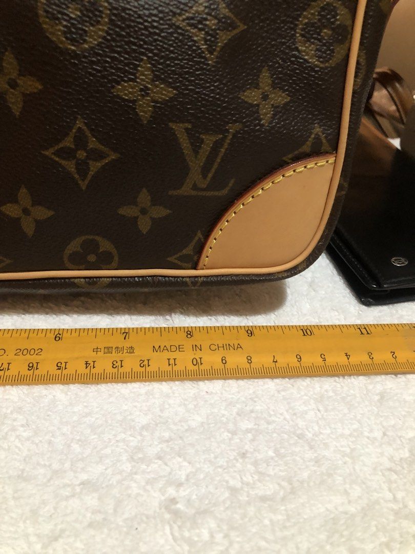 Louis Vuitton trocadero (Category: Luxury Bags & Wallets) located in Pasig City. Submitted by maricrism68145 (Listing ID 1426752089, Image 3). Description: 100% authetic,japan preloved Replaced vachetta,replaced inner lining thats why no more code .