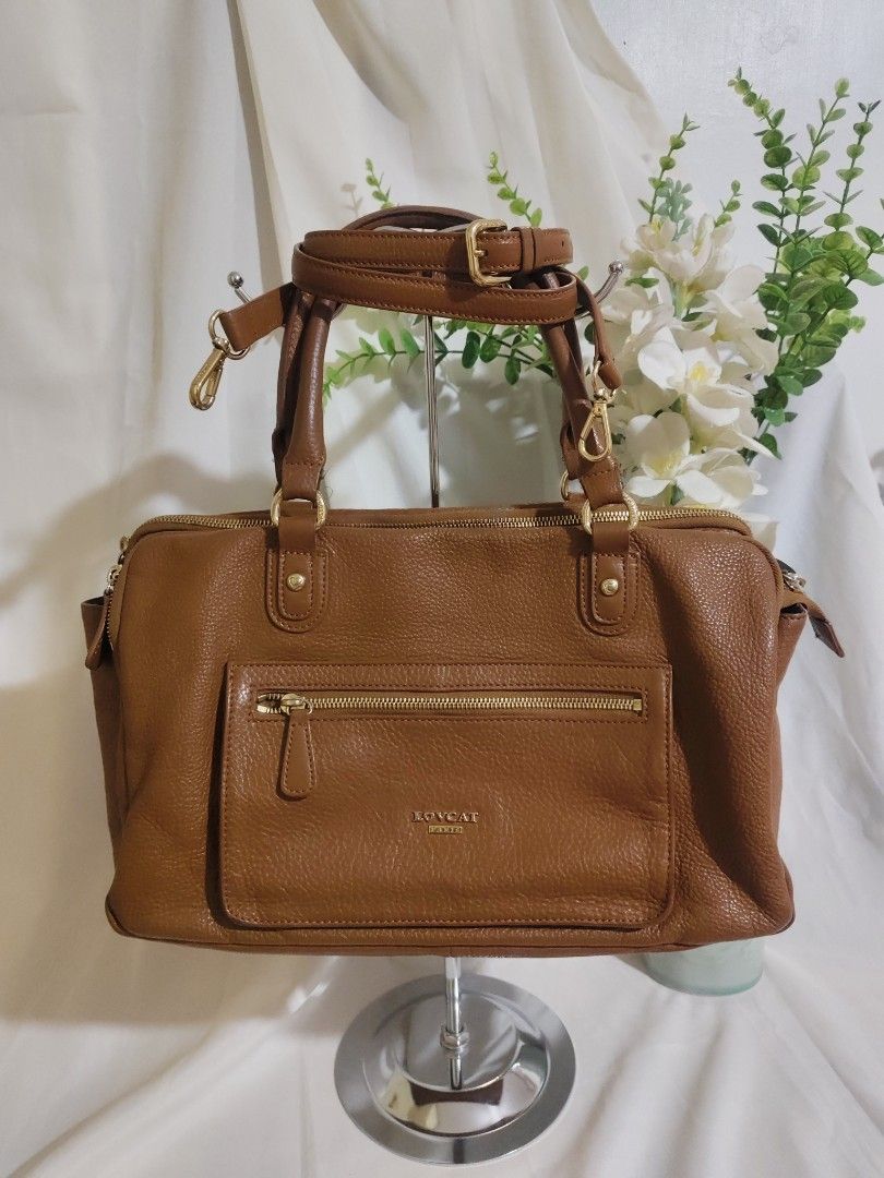 LOVCAT PARIS Brown Leather Handbag (Category: Luxury Bags & Wallets) located in Quezon City. Submitted by gorgeousvixen051893 (Listing ID 1426739222, Image 1). Description: Genuine Leather Good condition LAST PRICE POSTED.