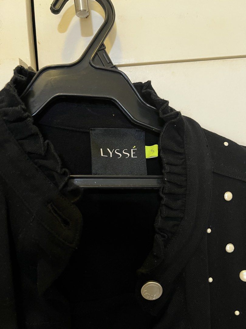 LYSSÉ Black Pearl Embellished Jacket (Category: Coats, Jackets and Outerwear) located in Rizal. Submitted by hazelco (Listing ID 1426661439, Image 3). Description: Womens Lysse Black Cardigan Jacket Bejeweled Boho Size Small Brand new / never been worn Size small but can fit up to Medium frame .