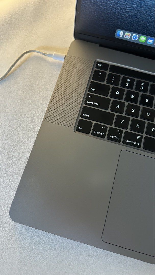MacBook Pro 16-inch (2019) (Category: Laptops & Notebooks) located in Manila. Submitted by bibibelle16 (Listing ID 1426732674, Image 2). Description: 💻 **MacBook Pro 2019 – i9 / 16 RAM / 1TB SSD** 💰 Price: ₱35,000 📍 Location: Manila **Specifications:** • Model: MacBook Pro 2019 • Processor: Intel Core i9 • Memory: 16GB RAM • Storage: 1TB SSD • Display: Retina Display • Touch Bar: Yes • OS: macOS (supported latest MacOS Tahoe) **Condition:** • 