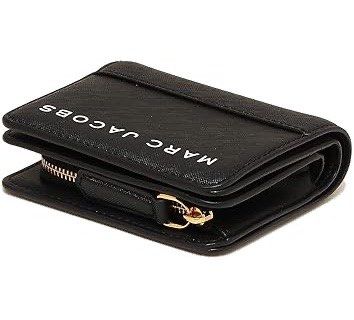 Marc Jacobs Black Leather Wallet (Category: Luxury Bags & Wallets) located in Tabaco. Submitted by QuinnOsalo (Listing ID 1426721514, Image 2). Description: Personal preloved bi-fold wallet Authentic Marc Jacobs Saffiano Mini Compact Wallet in color Black Material: Saffiano leather wallet featuring a hook button closure, bill compartment, and card slots. Original price: php 5000 RFS:Decluttering MOP:Gacsh MOD: Flash express .
