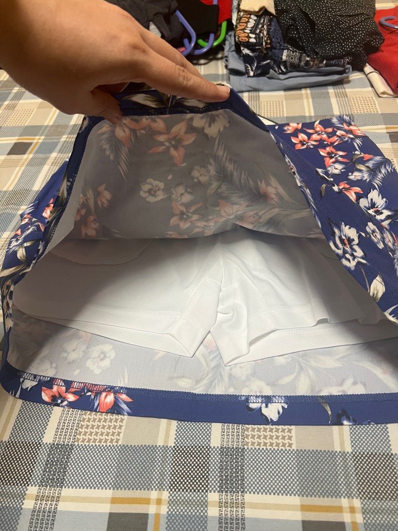 Mario Serrani Skort Blue Floral (Category: Skirts) located in Quezon City. Submitted by nikkatan14 (Listing ID 1426742110, Image 2). Description: Gift from the US. Never worn still with tag. Very comfy to wear. Size Medium see pics for dimensions. It’s stretchable. RFS migrating Pickup in Matandang Balara, Quezon City.