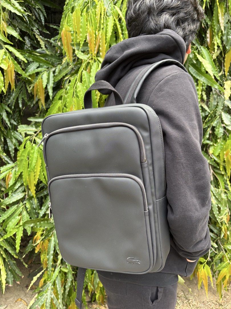 Original Men's Classic Petit Pique Black Backpack (Category: Backpacks) located in Pasig City. Submitted by samuraibry7 (Listing ID 1426645851, Image 1). Description: - Minimal sign of usage on the logo, other than that it’s all good as new. - with paper bag and dashbag Inspired by the brand’s heritage, this backpack is crafted from quilted canvas, with a laptop compartment and two front pockets, making it a simple, classic option for commuting o
