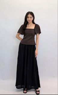 (Category: ) located in . Submitted by mumwardrobe (Listing ID 1426610750, Image 1). Description: .