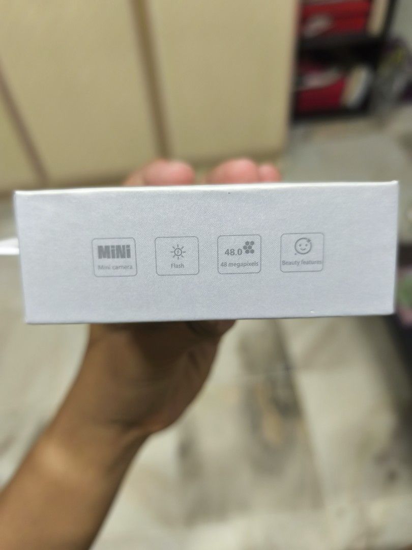 Mini camera (Category: Cameras) located in Bukit Mertajam. Submitted by assrol (Listing ID 1426739547, Image 3). Description: fun mini camera charge using USB -c 48 megapixels flip screen.