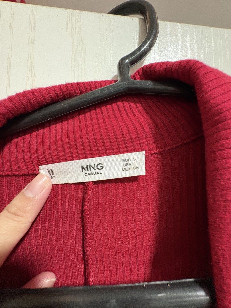MNG Casual Red Ribbed Dress (Category: Dresses) located in Pasig City. Submitted by ana013 (Listing ID 1426592079, Image 2). Description: .