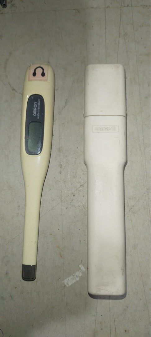 Omron Digital Thermometer (Category: Health Monitors & Weighing Scales) located in Santo Tomas. Submitted by retrotastic (Listing ID 1426729547, Image 2). Description: Take both for ₱350 authentic Omron thermometer. Working.