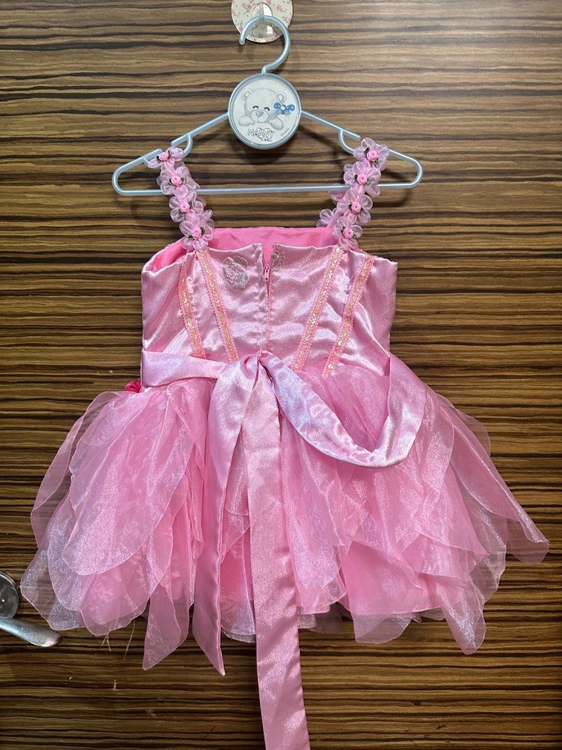 Pink Tinkerbell Couture Dress (Category: Babies & Kids Fashion) located in Quezon City. Submitted by konmarime (Listing ID 1426764344, Image 2). Description: Used only once Size 4 .
