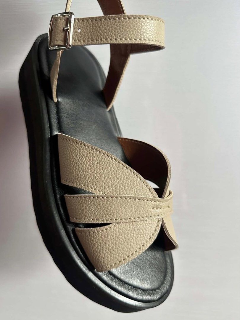 Platform Sandals (Category: Flats & Sandals) located in Antipolo. Submitted by pascualkarie (Listing ID 1426625559, Image 2). Description: Renegade Folk Together Slides inspired Chunky Slides with Strap Genuine Leather High quality Marikina made 💯 .