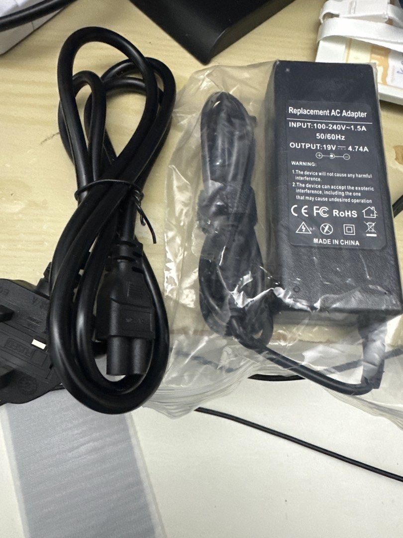 Replacement AC Adapter 19V 4.74A405988623212892160