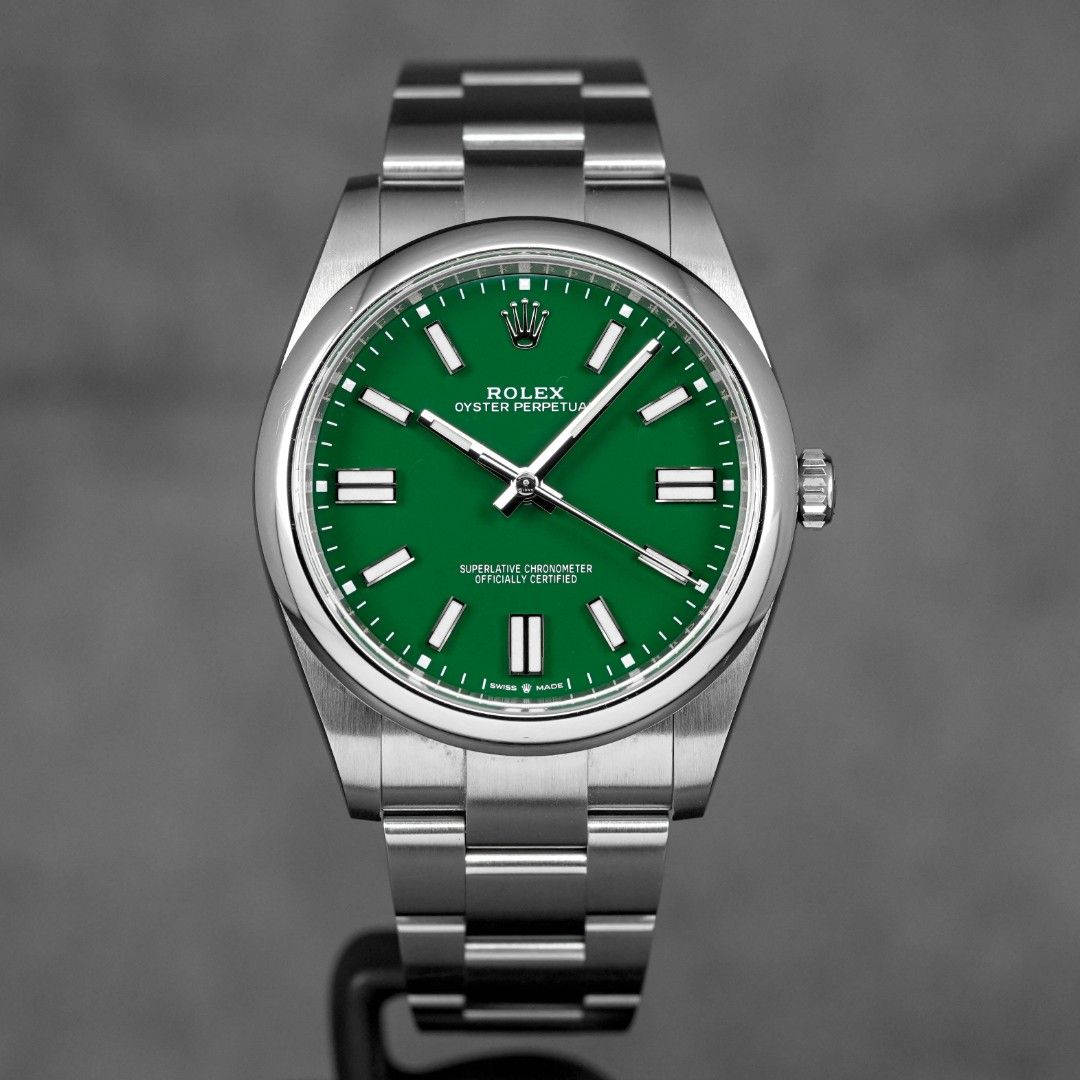 Rolex OP41 Green (Category: Luxury Watches) located in Mandaluyong City. Submitted by 88nac (Listing ID 1426677906, Image 1). Description: Green OP Rolex 124300 OP41 Green dial Full set 9.8/10 condition PM for inquiries.