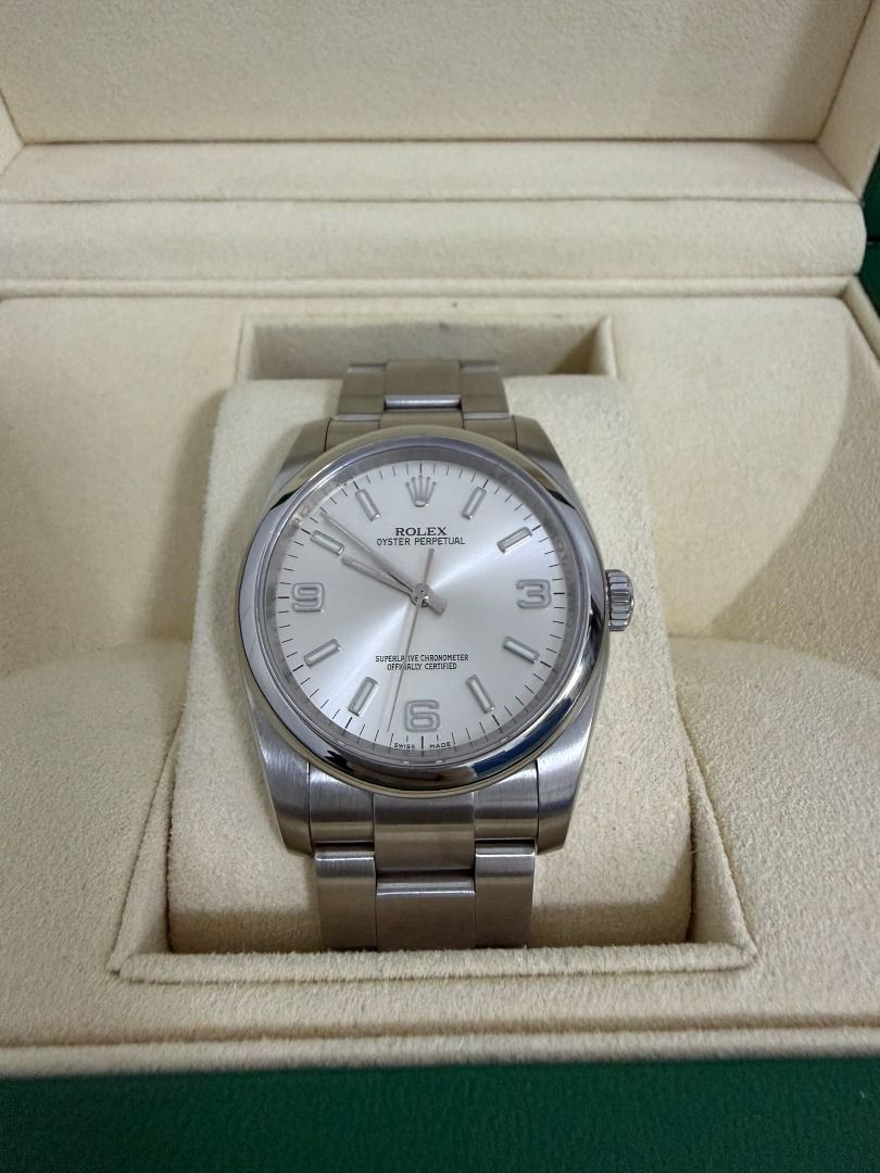 Rolex Oyster Perpetual Silver Dial 36mm (Category: Luxury Watches) located in Quezon City. Submitted by rhyswatchmnl (Listing ID 1426672502, Image 1). Description: 116000 36mm Year 2014 Full Set Condition 9.8/10 San Juan City/New Manila QC.