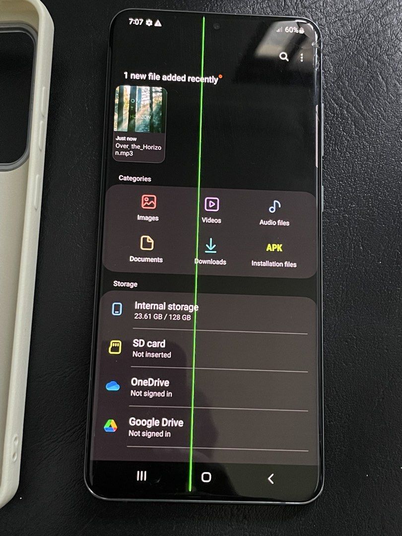S20 Ultra 120hz Dynamid Amoled Rush!! (Category: Samsung) located in Manila. Submitted by freewind-1cd985 (Listing ID 1426603470, Image 2). Description: Selling S20 Ultra Glossy Black 128gb Original dynamic amoled 120hz display Both camera no issue x100 also Local ntc approved openline With mint crack issue with pics posted and 1 line not affecting its performance No any other issue.