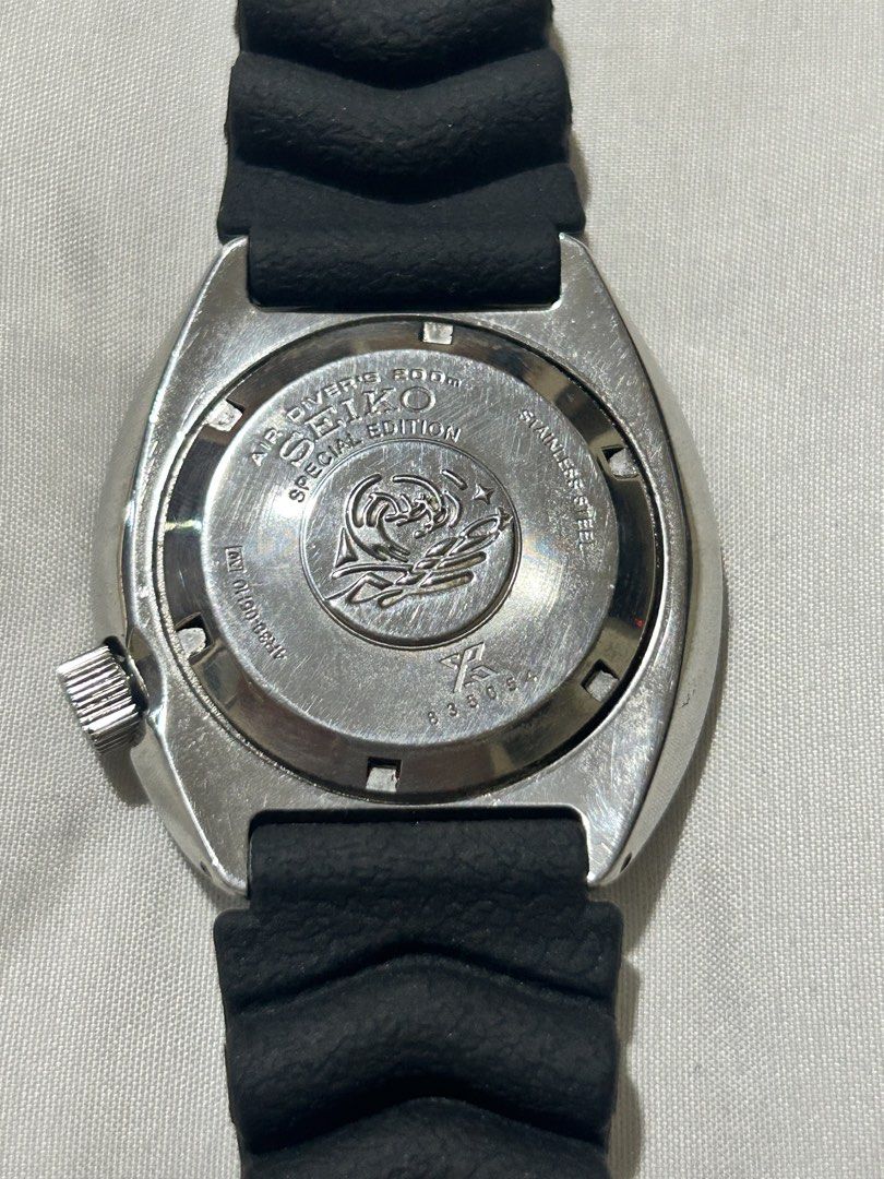 Seiko Pagong Automatic Divers Watch (Category: Men's Watches) located in Pasig City. Submitted by timecheckmanila (Listing ID 1426629661, Image 2). Description: Seiko Prospex “Turtle” Automatic Diver’s Watch. Key Specifications from Case Back Model Series: Seiko Prospex Diver Case Shape: “Turtle” (Cushion case) Water Resistance: 200m (“AIR DIVER’S 200M”) Movement: 4R36 Automatic Special Features: “SPECIAL EDITION” engraving Identifying Key Detail