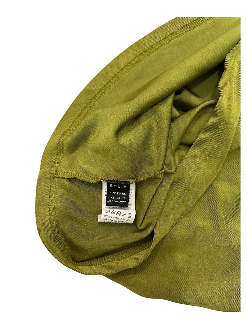 SHEIN Olive Green Tube Top (Category: Others Tops) located in Manila. Submitted by goodfindsmnl_ (Listing ID 1426699142, Image 3). Description: - Size: XS - Used once - Rfs: decluttering 💬 DM for more photos or details!.