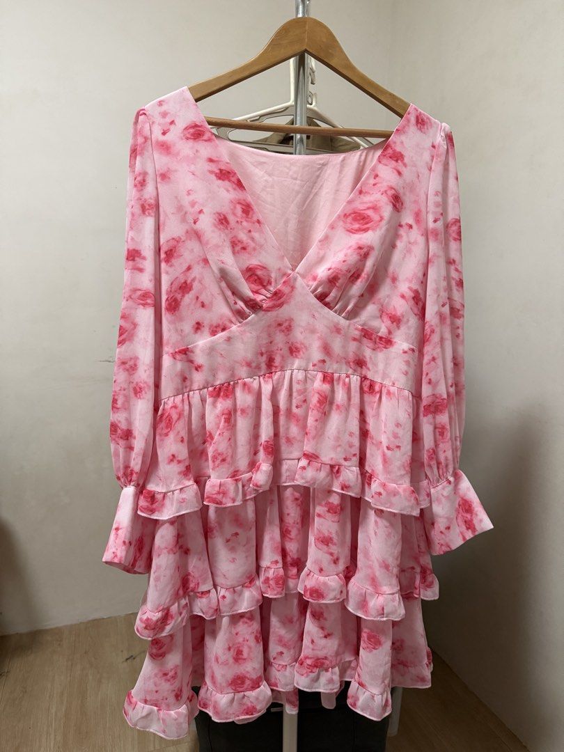 Shein summer dress OXL (Category: Dresses) located in Cavite. Submitted by prelovedstuff28179 (Listing ID 1426621562, Image 1). Description: Shein dress used once only. perfect for upcoming summer OXL can fit up large to XL .