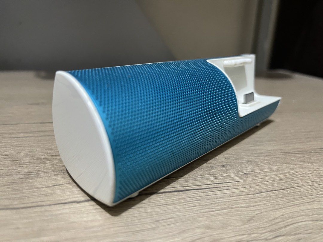 Sony Walkman Dock Active Speaker Made in Malaysia Untested (Category: Soundbars, Speakers & Amplifiers) located in Caloocan City. Submitted by red_rob (Listing ID 1426684541, Image 2). Description: Sony Walkman Dock RDP-NWT19 Active Speaker Came from Japan, Made in Malaysia - nasa pic na Specifically for Walkan Music Player Untested - wala po ako 5.2v to test on M A K I N I S ! as inspected physically evident on pix No audio input found Unit only