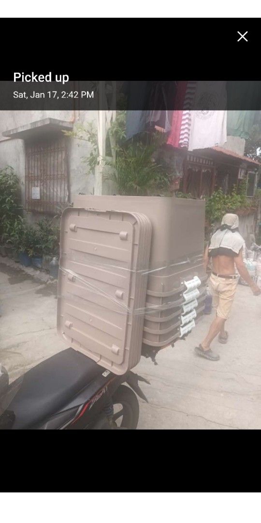 Stackable Storage Boxes with Lids (Category: Storage Boxes & Baskets) located in Manila. Submitted by katttt214 (Listing ID 1426750166, Image 2). Description: STORAGE BOX WITH WHEELS AND HANDLE BRAND NEW COD OR GCASH.