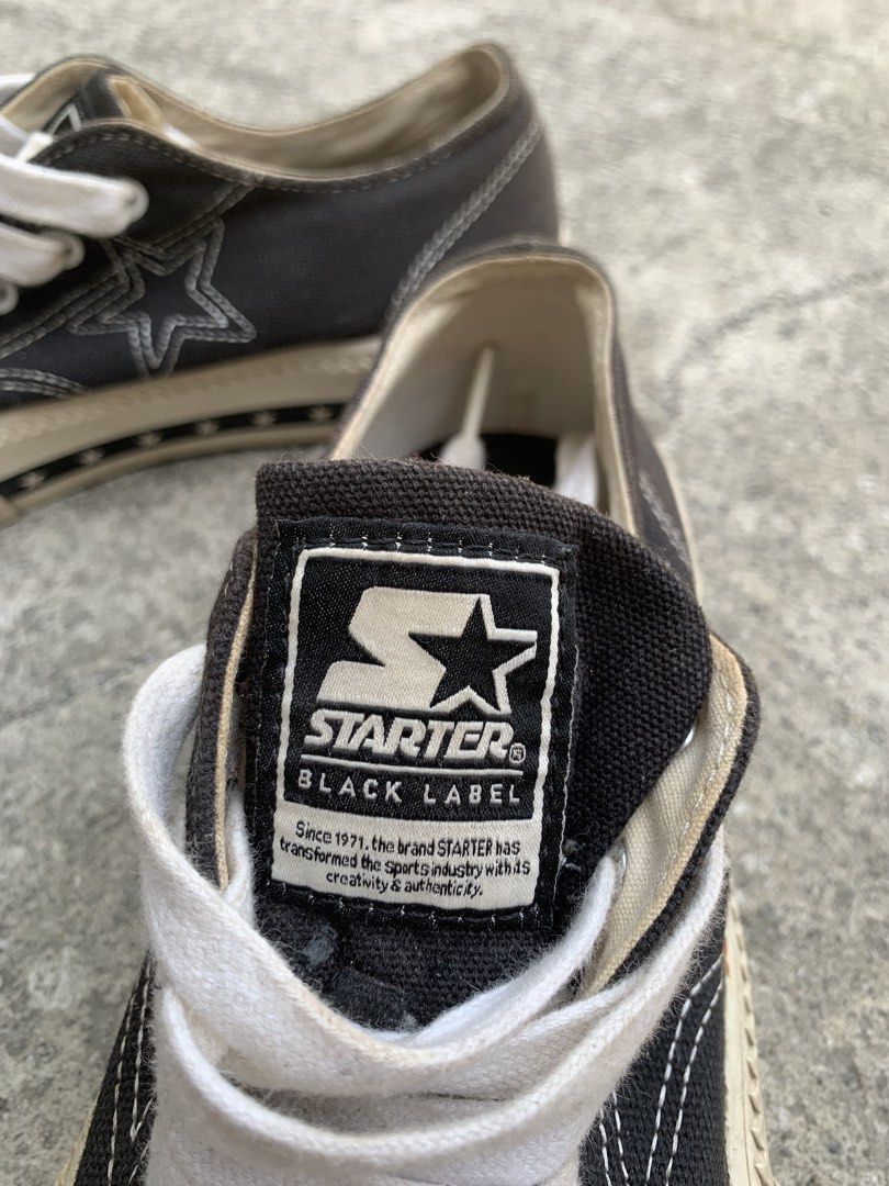 Starter Black Label Sneakers (Category: Sneakers) located in Abucay. Submitted by whitebmt (Listing ID 1426630365, Image 2). Description: 40 Size Nandyan na po issue pero hindi nagtutuloy yung bakbak cracks lang talaga .