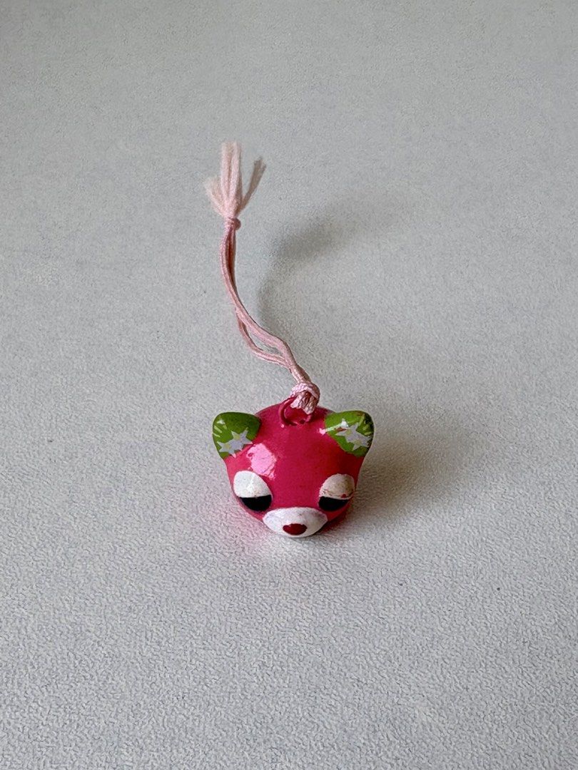 Tiny pink cat keychain (Category: Character Goods) located in Iloilo. Submitted by everythingarcade (Listing ID 1426615829, Image 1). Description: 1 pc available shipping via j&t/lbc.