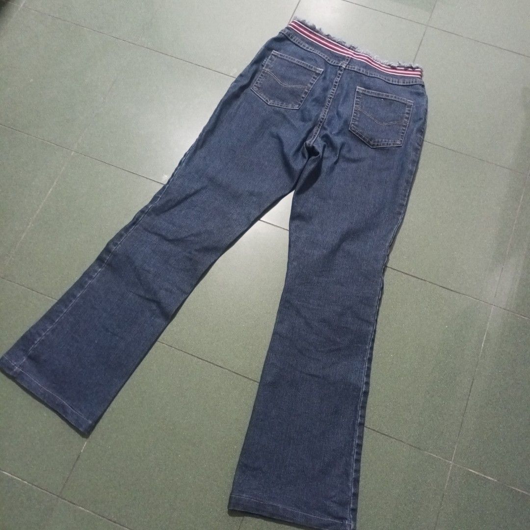 Tommy Jeans Dark Blue Jeanse Size 27" (Category: Jeans) located in Makati City. Submitted by cdiana (Listing ID 1426729385, Image 2). Description: - Vintage Tommy Jeans, women's size 27" - Good quality .