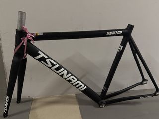 Tsunami Bike frames, Sports Equipment, Bicycles & Parts, Bicycles on ...