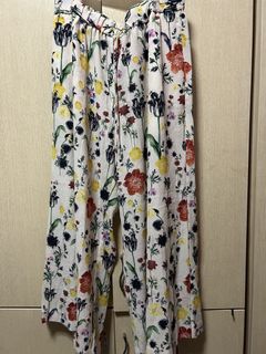 (Category: ) located in . Submitted by mythriftspot (Listing ID 1426700736, Image 1). Description: .