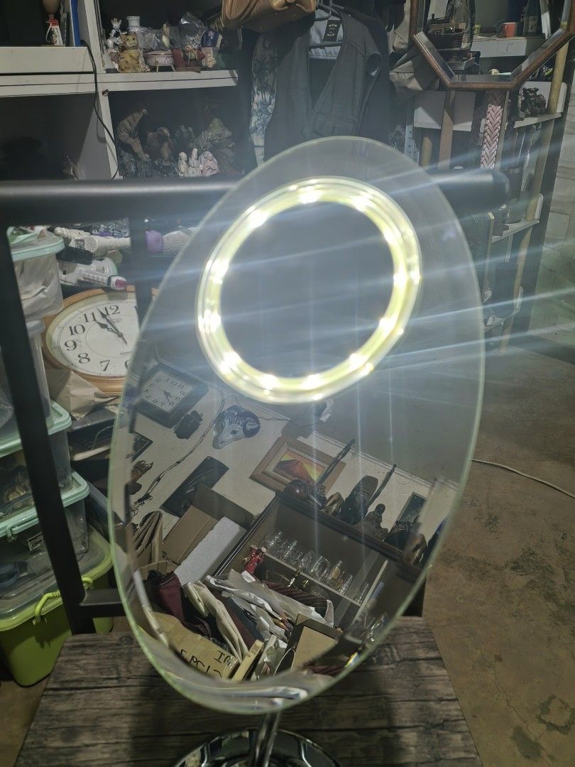 Vanity Mirror with Light (Category: Mirrors) located in Cebu City. Submitted by dudes_villanueva (Listing ID 1426626529, Image 3). Description: Vanity Mirror with Light 📌In good condition. Some few minor imperfections. 📌Base steam is not tightly fix but stable. 📌This mirror is a bit heavy 📌Battery compartment has crack but working. (See all photos) 📌3 AAA battery powered. Base Diameter: 7.25 in Height: 18.5 in Japan Surplus .