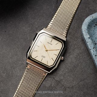 (Category: ) located in . Submitted by krios.vintagewatch (Listing ID 1426660822, Image 1). Description: .