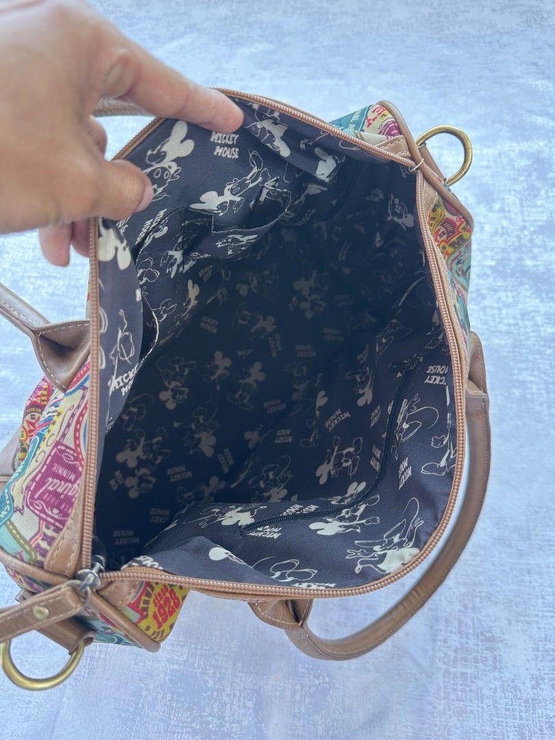 Vintage Disney Mickey Mouse AOP Handbag (Category: Tote Bags) located in Davao. Submitted by boss_kel (Listing ID 1426676138, Image 3). Description: vintage condition 18 width 14 length.