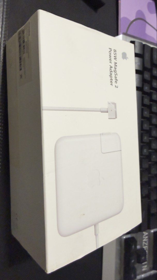 Apple 85W MagSafe 2 Power Adapter405982976777267200
