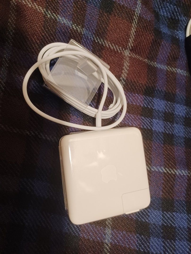 Apple MagSafe 2 60W Power Adapter405993479734579200