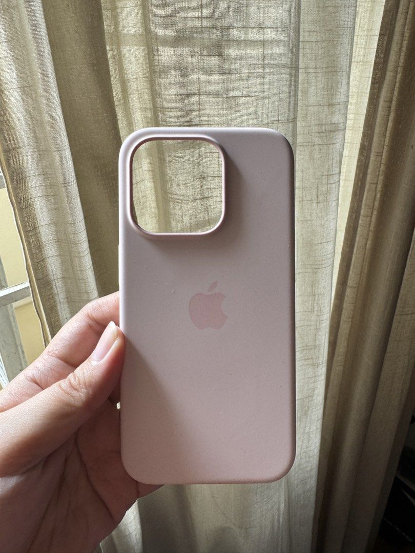 Authentic Apple Silicone Case Magsafe for iPhone 15pro in Pink (Category: Cases & Sleeves) located in Quezon City. Submitted by kryss_ (Listing ID 1426834763, Image 2). Description: Apple Silicone Case Magsafe for iPhone 15pro in Pink RFS: Decluttering Original price: Php 3,3,90.