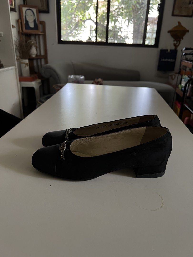 Bally Black Heels (Women) (Category: Heels) located in Pasig City. Submitted by true_solutionx (Listing ID 1426805983, Image 2). Description: Dress Shoes (Bally).