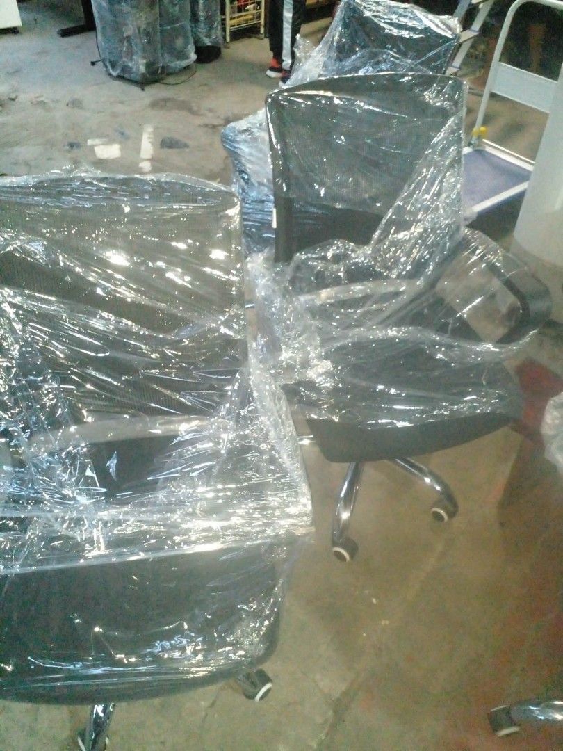 Black Office Chairs brand new (Category: Chairs) located in Manila. Submitted by wisegem-231b (Listing ID 1426831038, Image 1). Description: OFFICE CHAIRS BRAND NEW 900 EACH LOCATION CARLOS EXTENSION SAN BARTOLOME NOVA QC.